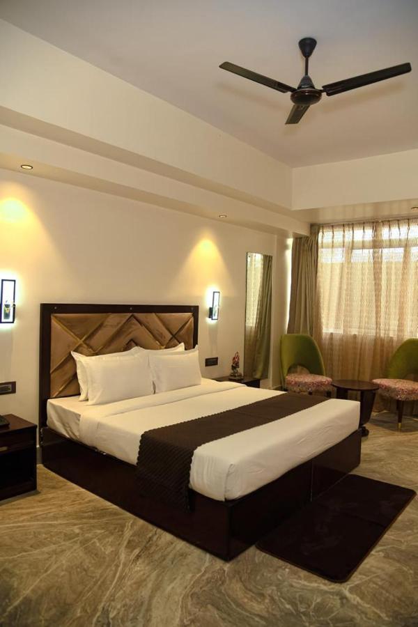 Cloud Social Hotel Shillong Esterno foto