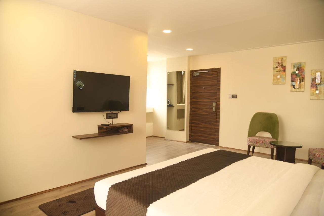Cloud Social Hotel Shillong Esterno foto